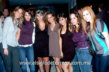 09112008
Andrea Bracho, Sandra Cervantes, Bárbara Garza, Tena Silveyra, Mariana Michel, Mary Tere Ramírez y Marlene Gidi.