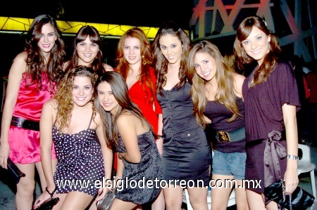 09112008
Daniela Sesma, Yolis Trasfi, Mariana Hoyos, Melissa Chacón, Alejandra Martínez, Isabel Sesma, Mariana Chavezhita y Ana Paula Anaya.