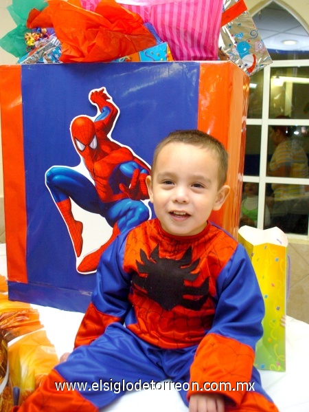 09112008
Ángel Eduardo Coronado Gutiérrez festejó su tercer cumpleaños