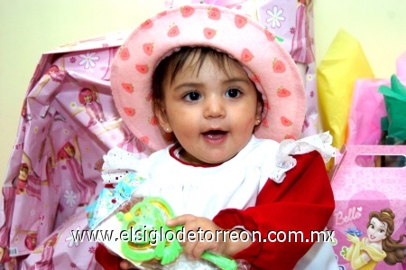 09112008
María Fernanda González Ramírez fue festejada al cumplir un año de edad