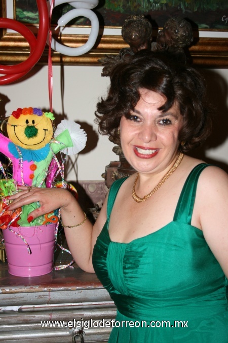 10112008
Susana Reed de Delgadillo, celebró su cumpleaños de lo más divertido.