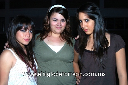 11112008
Viviana Gutiérrez, Hayde Estrada y Tania Apolinar.
