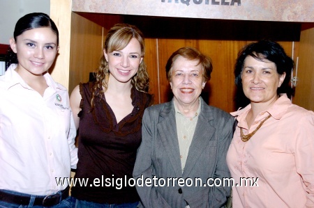 12112008
Julia Meléndez, María Elena Arenal, María Elena Ducolombier y Norma Hernández