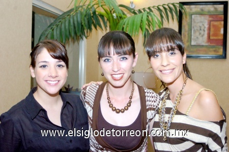 13112008
Marcela Oviedo, Gaby de Moreno y Carla Farías