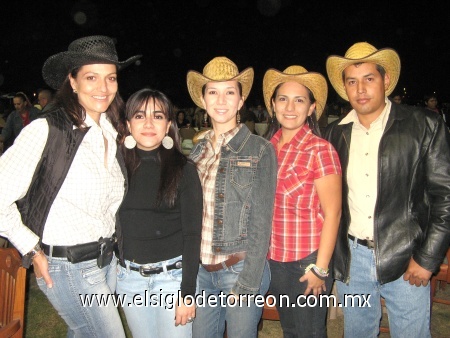 13112008
Marlene Reynoaud, Rocío Ocaña, Diana Méndez, Paty Contreras y Alfredo Cruz