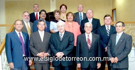 14112008
José Luis Arredondo, Sergio Héctor Saracho, Manuel Favela, Alberto Guajardo, José Treviño, Lucila Vela, Virginia Pámanes, Roberto César Sánchez, Fortunato Chavarría, María Elena García, Marco Antonio Morán