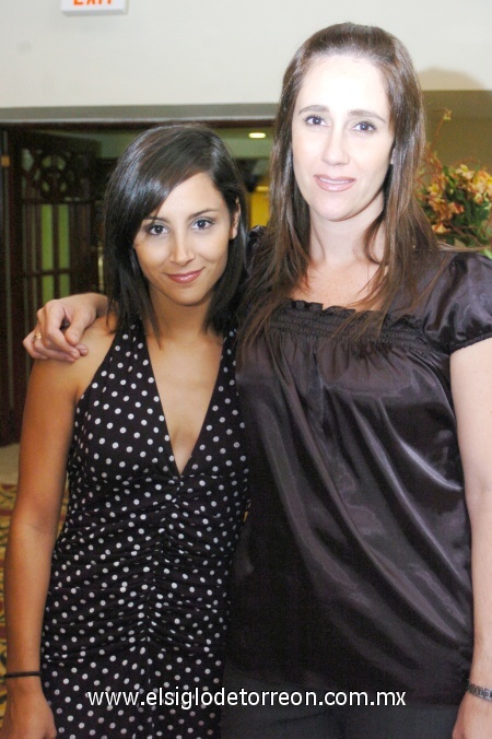 14112008
Bessy y Linda de Martínez