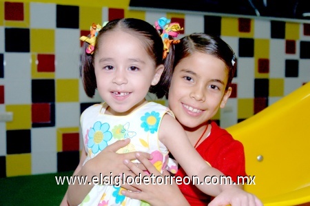 15112008
Mary y Daniela