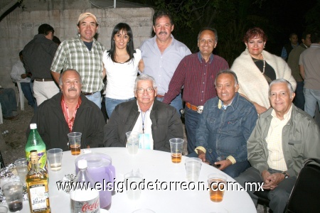 16112008
Los M.V.Z. Fernando Íñiguez, Nuria Sordo, José Soto, Alberto Ruelas, Martha Robles, Fernando Orrín, Francisco Javier Rangel, Víctor Ruelas y Jorge Fernández