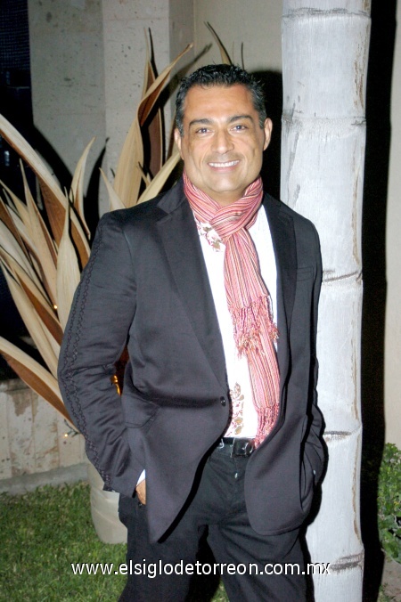 16112008
Celebró un año más de vida, Gerardo Galindo.