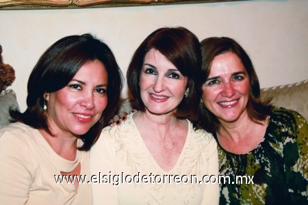 Linda García, Zoila Valdéz y Cecilia Marroquín.