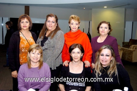 17112008
Blanca de Rodríguez, Judith de González, Martha de Ortega, Perla de Solórzano, Ana María Álvarez, Marina Falcón y Yolis Saucedo.