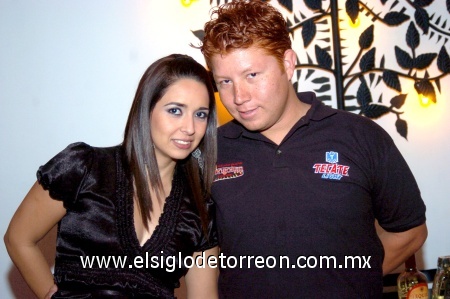 17112008
Fabiola Ulloa y José Flores.