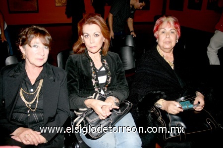 18112008
Consuelo de Arias, Laura y Yolanda Medrano.