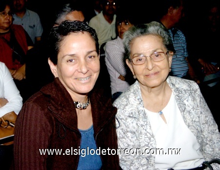 18112008
Lupita de Castro y Sandra Castro.