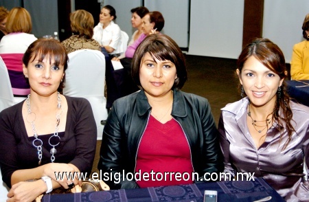 18112008
Paty Rueda, Blanca Mora y Elvira Saed