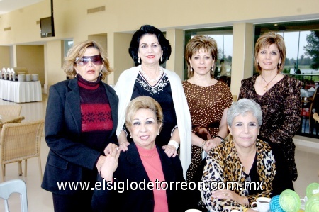 19112008
Lilia Rosa y Mary Faudoa, Ana Lucía y Ángeles Sáenz, Argentina Campos Díaz y Gabriela Sáenz