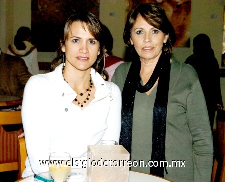 20112008
Irma y Claudia Fajer.