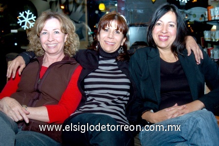 20112008
Rocío Arrañaga, Rebeca Frías y Marina Cruz