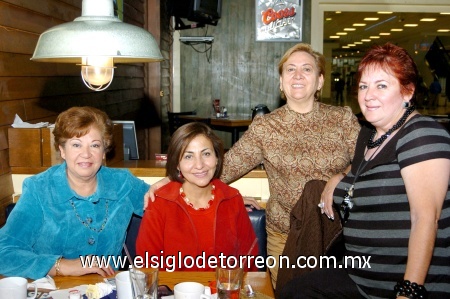 21112008
Ofelia Samia, Conchita Flores, Isabel González y Adriana Castro