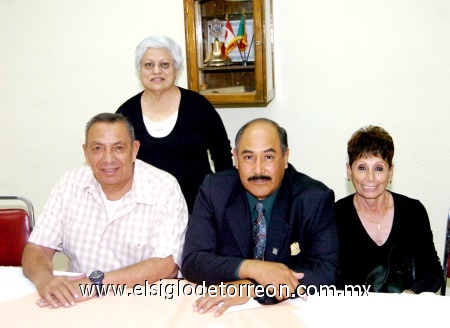 23112008
Esther Rivas, Carlos García, Rodolfo Cervantes y Catalina Leal