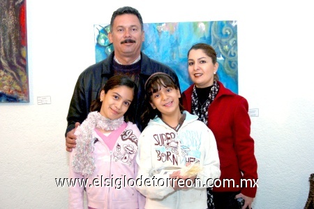 23112008
Isabel, Valeria, Roberto y Verónica Escalante