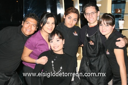 25112008
Daniel Cuenca, Mayra Río, Katy Olvera, Bryan, Liliana Juárez y Bertha Pérez.