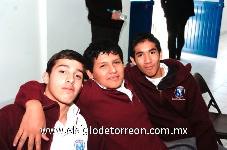 24112008
Luis Antonio García, Gibran Alvarado y Kevin Maciel.