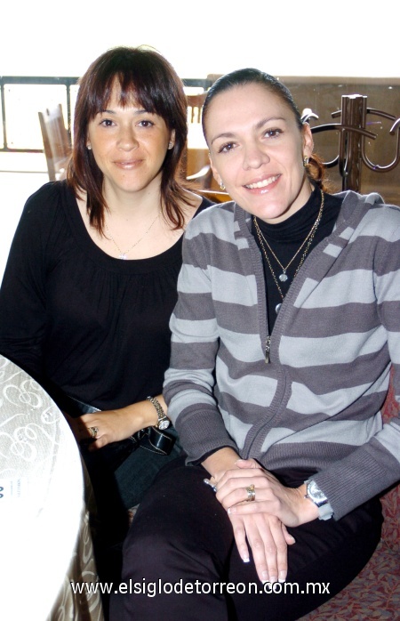 24112008
Marisa Ibarra y Karla Bermeo.