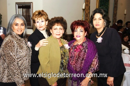 25112008
Bety Gamiño, Carmelita Siller, Carmelita Morales, Lety Huízar y Rosario Lerma.