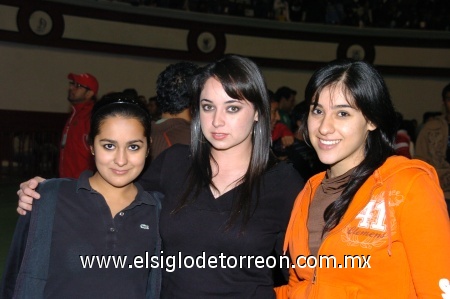 26112008
Laura Fernández, Brenda Gutiérrez y Linda Atiyeh