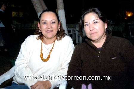 26112008
Paty Villalba y Aracely Yáñez