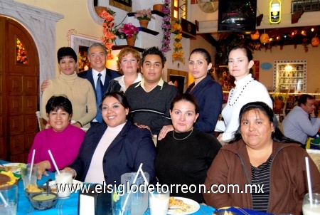 26112008
Araceli Contreras, Carlos Barraza, Martha Pérez, Raúl Centeno, Rosana Soto, Verónica Rodríguez, Marina Troncoso, Fabiola Meléndez, Brenda Gutiérrez y Carmen Chávez