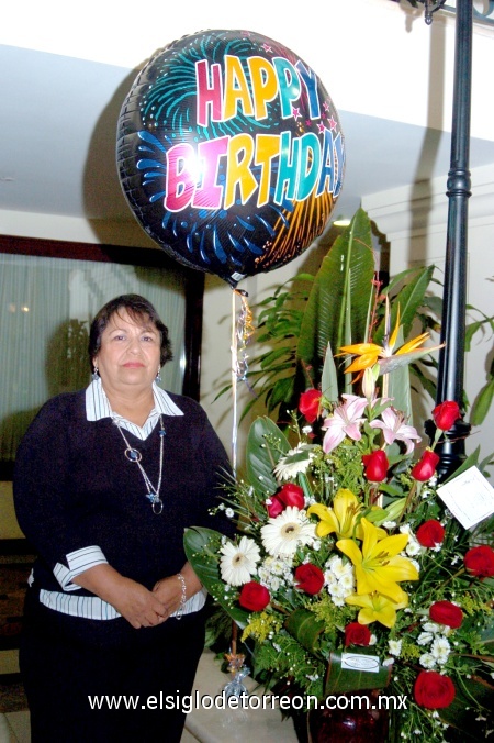 28112008
Dolores Fematt de Delgado, festejó su cumpleaños