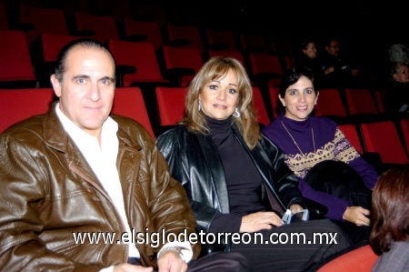 29112008
José Ángel Fernández, María Ángeles Mijares y Conchis Fernández
