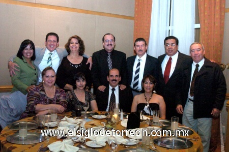 01122008
Dolores Samia, Liliana Arenas, Alejandro Alanís, Silvia Nájera, Lucy Guajardo, Enrique Estevane, Lety Galván, Antonio Galván, Eduardo Campos, Benjamín Montiel y René Rueda.