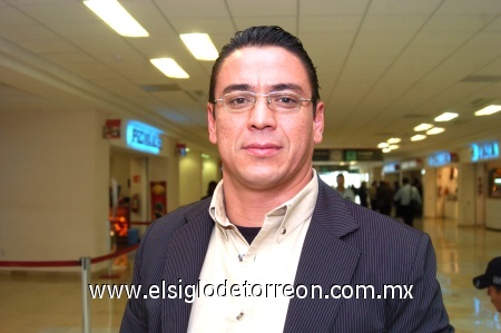 04122008
Manolo Maldonado viajó a Guadalajara, Jal.