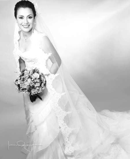 Dra. Verónica Fernández Mena, el día de su boda con el Dr. Carlos Morales Medina.

Estudio Laura Grageda