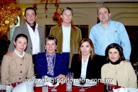 07122008
Akemi, Rodolfo, Malena, Guillermo, Maleni, Nena y Alberto.