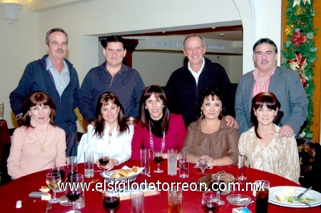 07122008
José Ramón y Cristina Algara, Pilar y Fernando Marroquín, Cecy López, Beto y Rocío Martínez, Alejandro y Estela Diez.