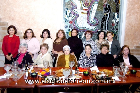 10122008
Grupo de amigas  en su reunión navideña, Blanca Muñoz, Silvia Duarte, Martha García, Hilda y Cecy González, Alma Sánchez, Ligia Guerra, Cuquis Sánchez, Coco Ortiz, Juanis Cantú, Gaby Río