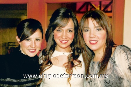 “Siembran” buenos frutos
Paulina Garza, Dany Rubio y Alina Arratia.