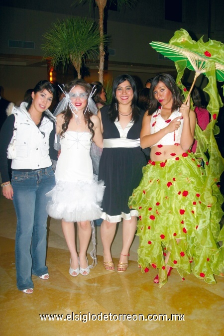 Flor Rodríguez, Mirna Dzul, Jassania Rodríguez y Abril Hernández.