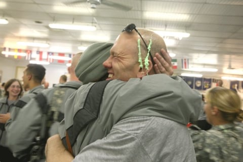 Soldados de Estados Unidos celebraron la llegada del 2009 en su campamento en Kabul, Afganistán.