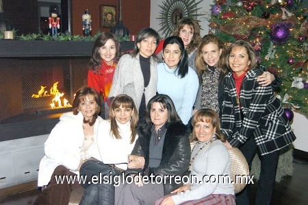 17122008
Nora Lyz Delgado, Leonor Quiñones, Lina Serhan, Laura Gómez, Rocío Jaidar, Rocío de la Peña, Paty Zúñiga, Mónica Saldaña, Dora Palestino y Laura Cárdenas