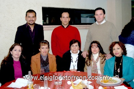 18122008
Jonny, Rodrigo, Yadir, Margarita, Judith, Conchita, Adriana y Luly.