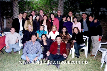 21122008
Ex alumnos del colegio Cervantes, generación 80-90 en su primer reencuentro.
