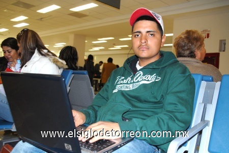 22122008
Saúl Cabello viajó a los Estados Unidos.