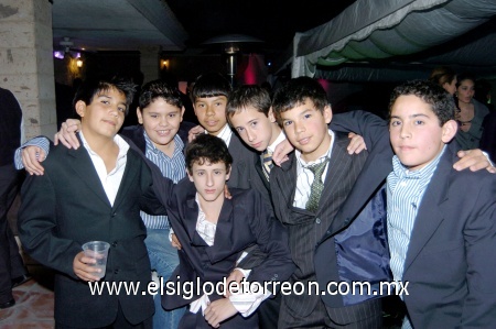 21122008
Alejandro Cuéllar, Diego Saldaña, Alex Carrillo, Rafael Rossy, Maury Ceniceros, Poncho Alarcón y Cristian Murra.