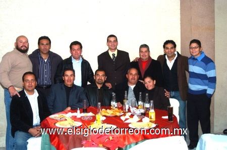 22122008
Maestros del colegio Cervantes en su reunión navideña.